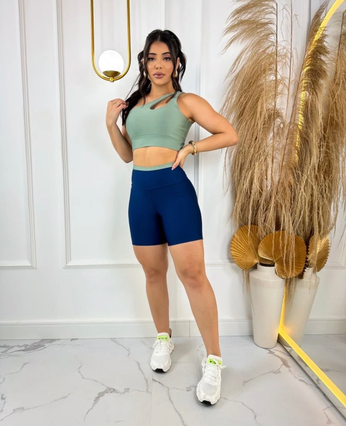Conjunto Isa Short